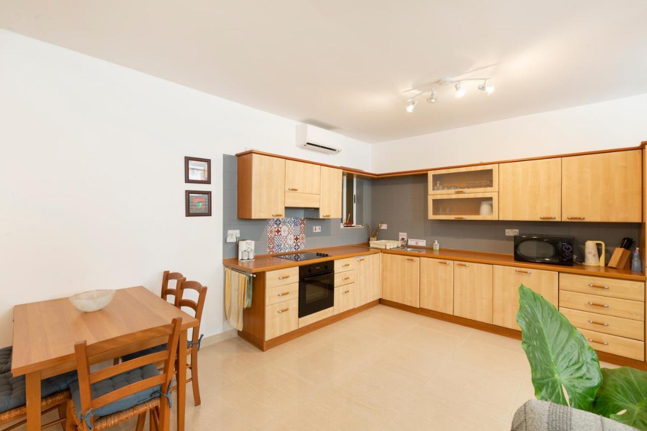 Apartment Bv1 - Spacious And Bright - Prime Location *